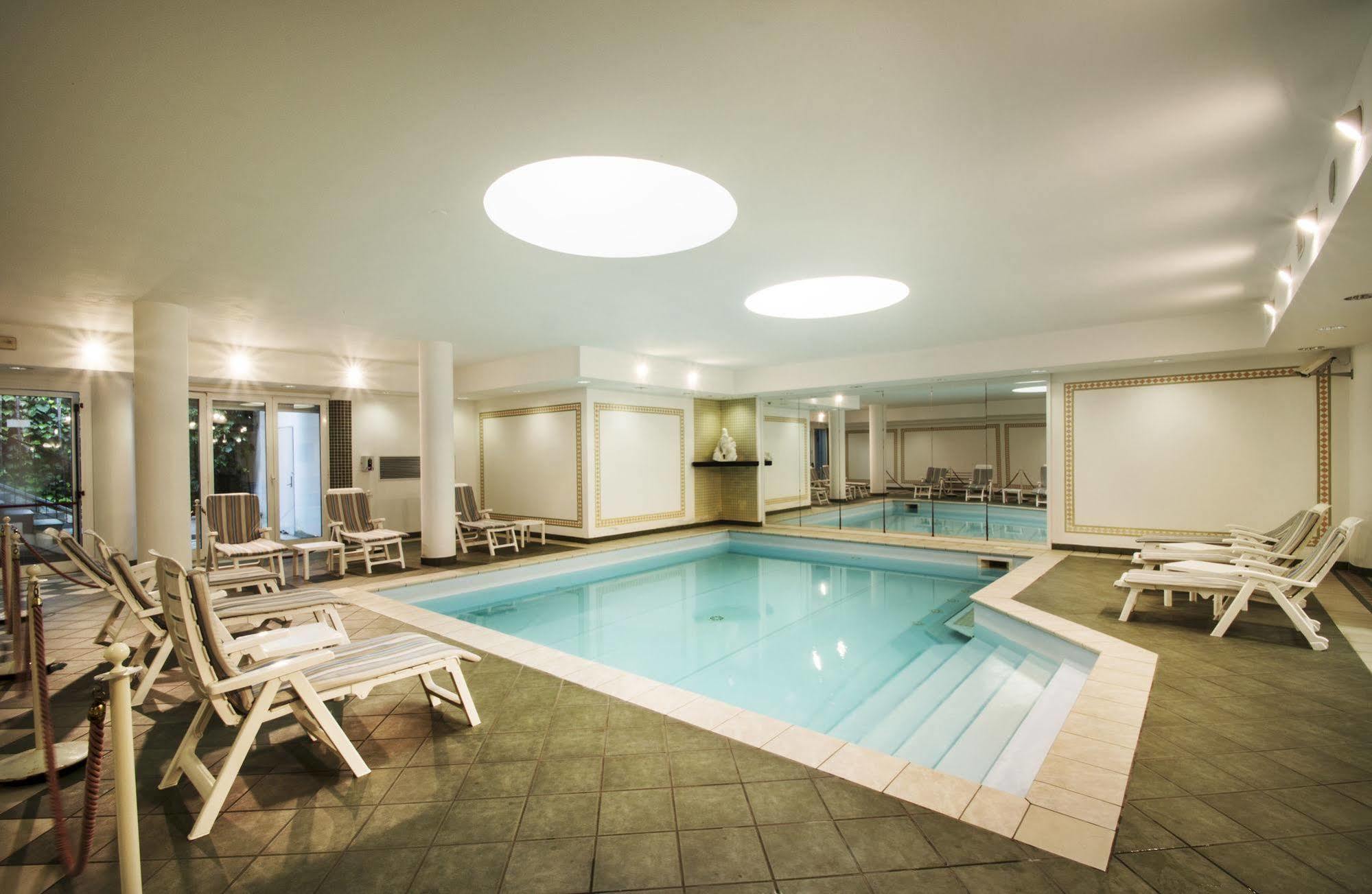 Hotel Lido La Perla Nera 3*