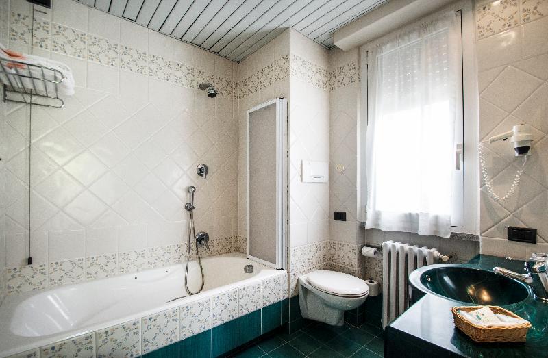 Lido La Perla Nera Hotel 3*